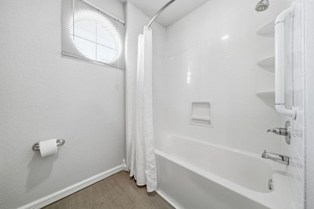 515 Country Lane, League City, TX 77573