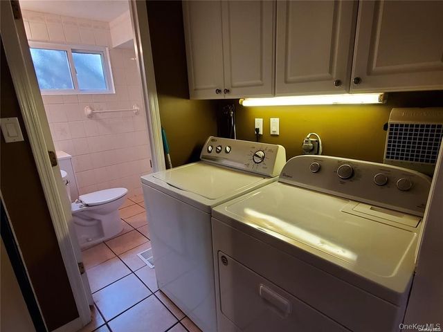 28 Longhorn Lane, East Setauket, NY 11733