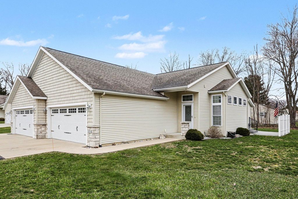 10475 Hammock Circle, Portage City, MI 49024