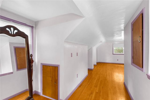 1096 Park St, Sharon, PA 16146