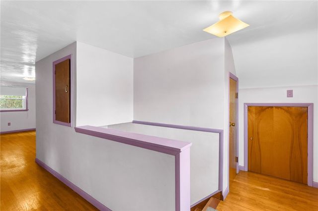 1096 Park St, Sharon, PA 16146