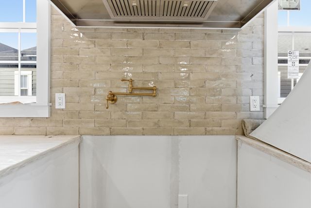 5618 Hickory Drive, Lewis Center, OH 43035