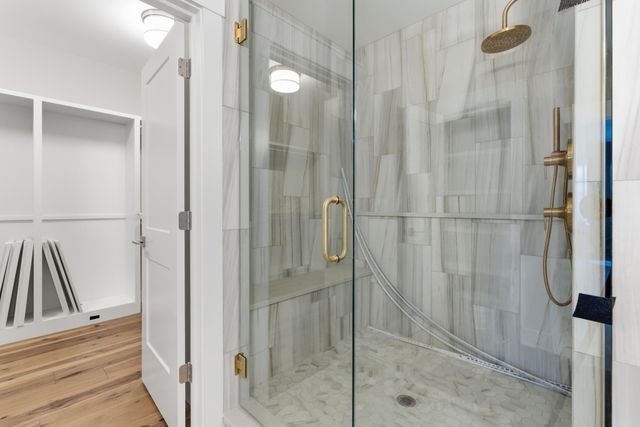 5618 Hickory Drive, Lewis Center, OH 43035