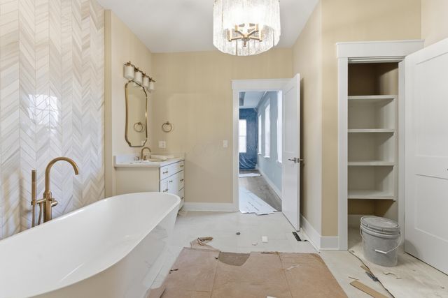 5618 Hickory Drive, Lewis Center, OH 43035