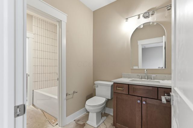 5618 Hickory Drive, Lewis Center, OH 43035