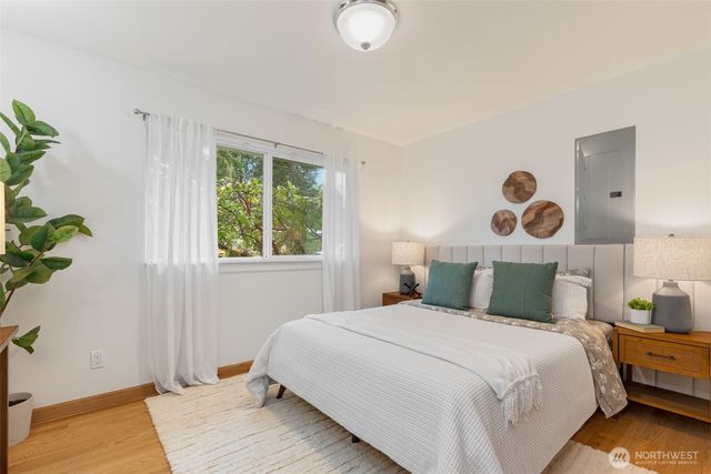 20068 21st Avenue NE, Shoreline, WA 98155