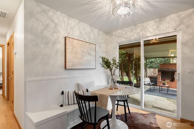 20068 21st Avenue NE, Shoreline, WA 98155