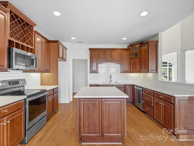 524 River Lake Court, Fort Mill, SC 29708