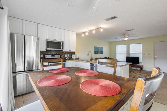 304 Barracuda Avenue 202, Fort Walton Beach, FL 32548