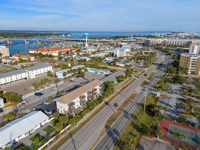 304 Barracuda Avenue 202, Fort Walton Beach, FL 32548