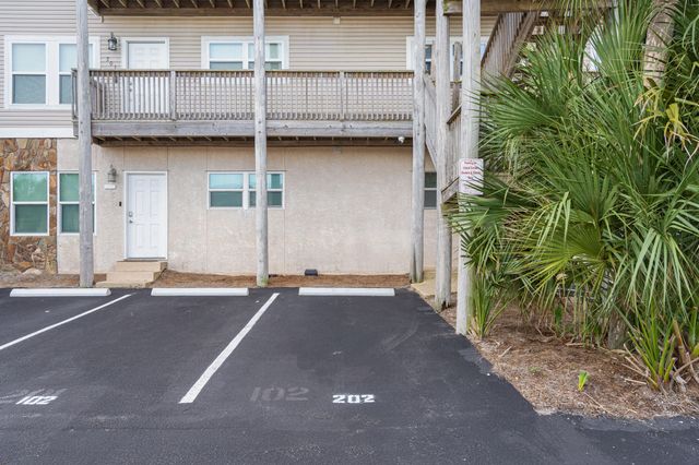 304 Barracuda Avenue 202, Fort Walton Beach, FL 32548