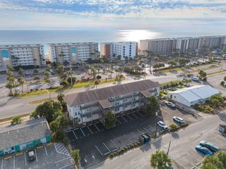 304 Barracuda Avenue 202, Fort Walton Beach, FL 32548