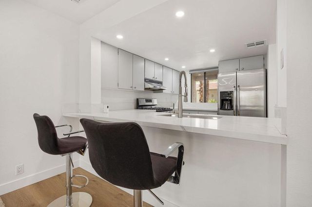2023 N Via Miraleste 1022, Palm Springs, CA 92262