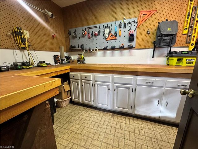 3735 Sagamore Drive, Greensboro, NC 27410