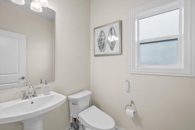 1316 Orchard View LANE, Mukwonago, WI 53149