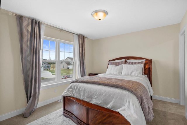 1316 Orchard View LANE, Mukwonago, WI 53149
