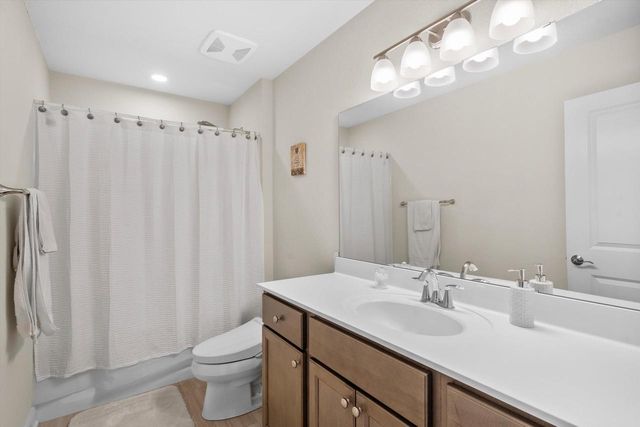 1316 Orchard View LANE, Mukwonago, WI 53149