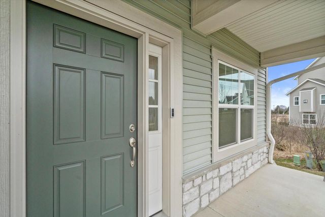 1316 Orchard View LANE, Mukwonago, WI 53149