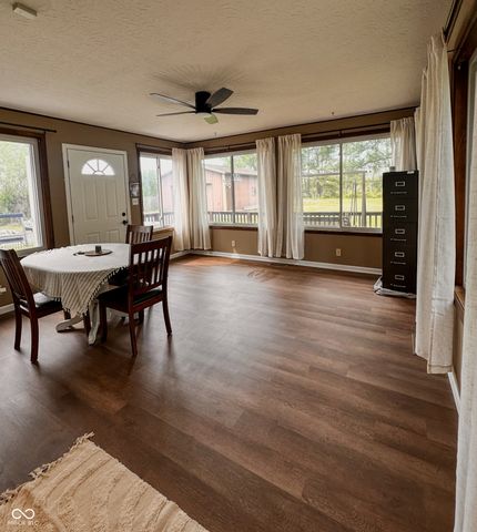 1128 W County Road 300 N, New Castle, IN 47362