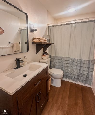 1128 W County Road 300 N, New Castle, IN 47362
