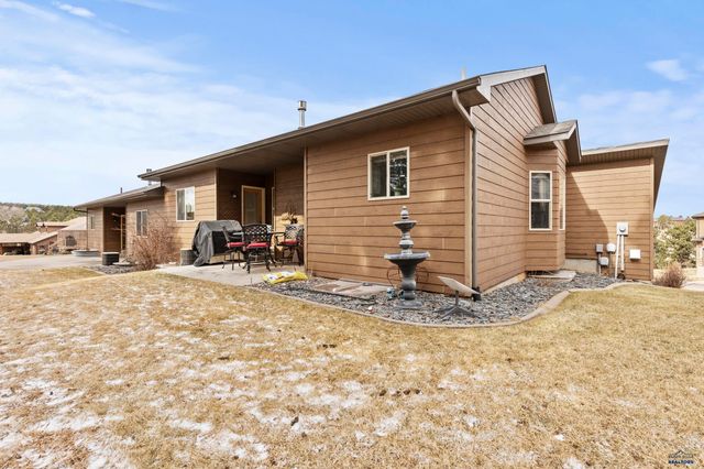 6533 MUIRFIELD DR, Rapid City, SD 57702