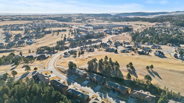 6533 MUIRFIELD DR, Rapid City, SD 57702