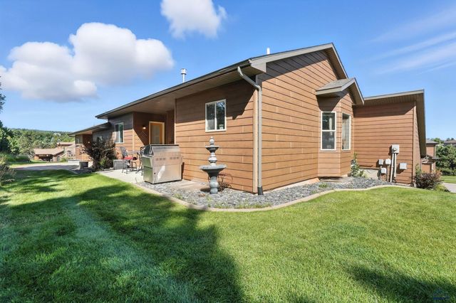 6533 MUIRFIELD DR, Rapid City, SD 57702