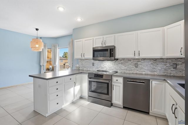 6533 MUIRFIELD DR, Rapid City, SD 57702