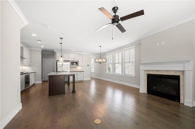 154 Bellehaven Drive, Woodstock, GA 30188