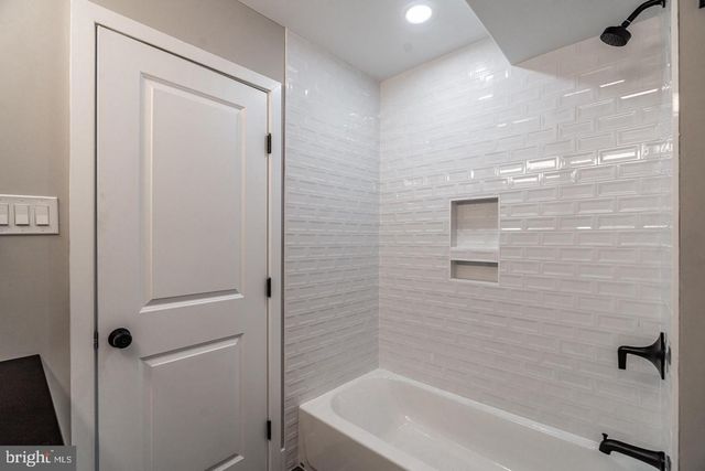 1223 Leopard St # 5, Philadelphia, PA 19125