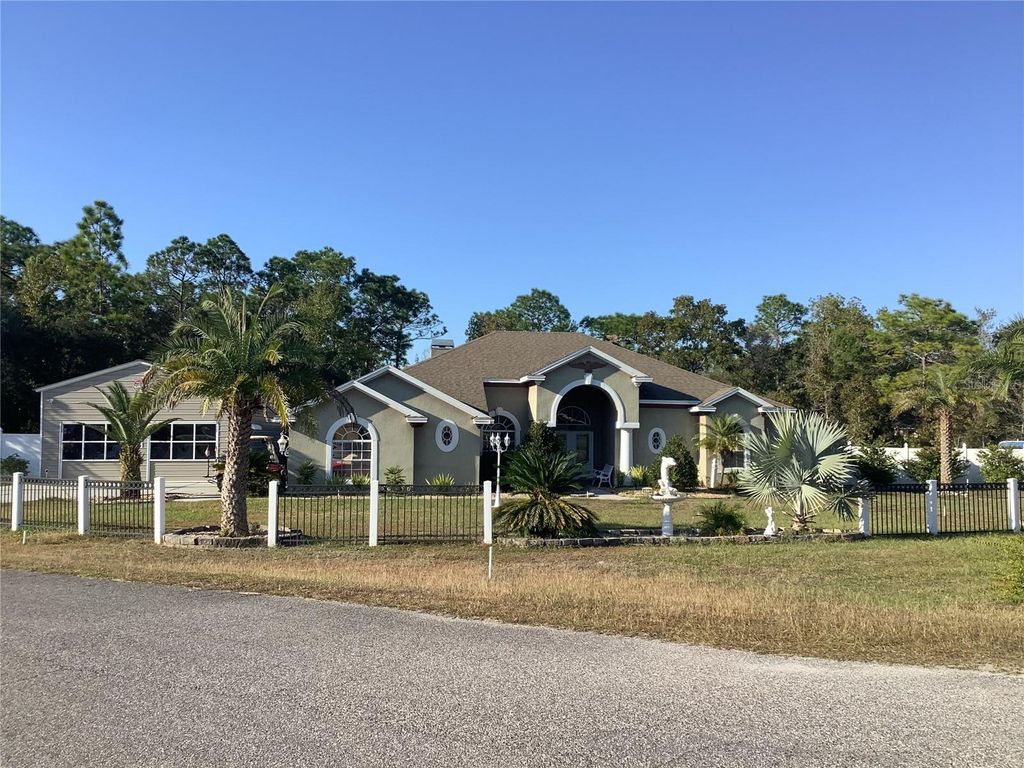 11113 FLATWOOD AVENUE, Weeki Wachee, FL 34613