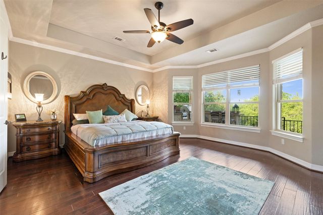 210 Lake Como DR, Lakeway, TX 78734