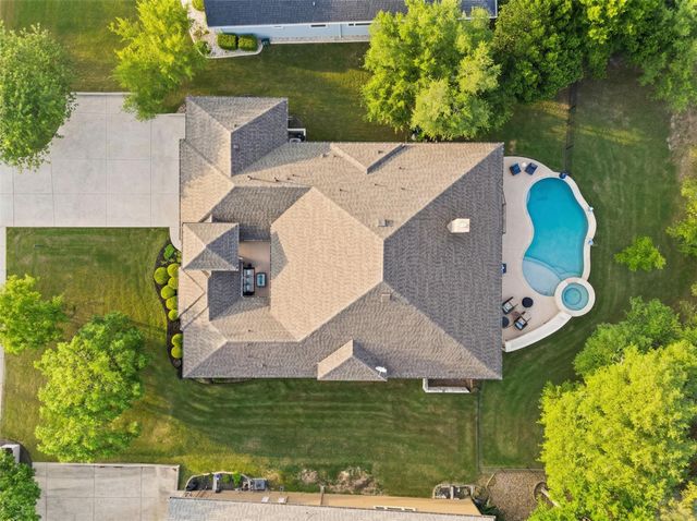 210 Lake Como DR, Lakeway, TX 78734