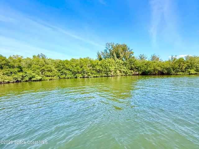 4 Grant Island, Grant-valkaria, FL 32949