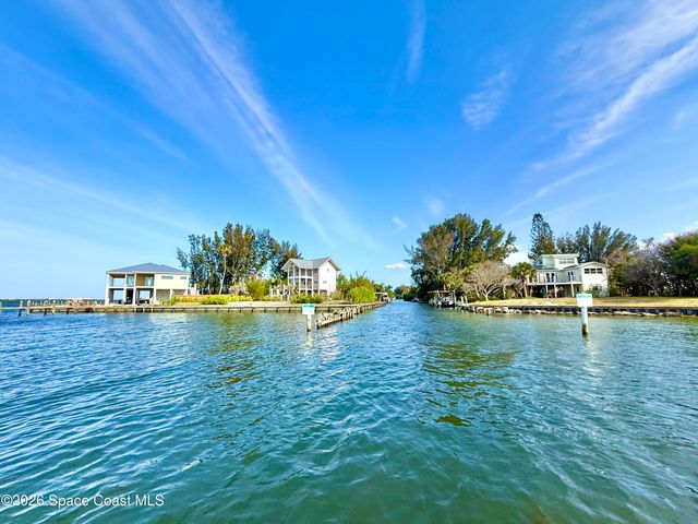 4 Grant Island, Grant-valkaria, FL 32949