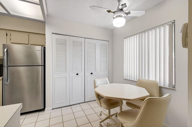 6585 Kensington Lane 307, Delray Beach, FL 33446