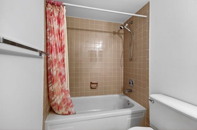 6585 Kensington Lane 307, Delray Beach, FL 33446
