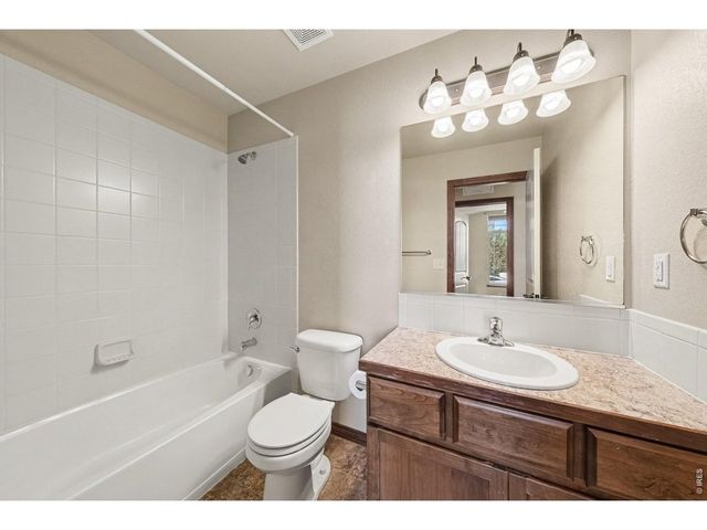 6886 Sumner St, Wellington, CO 80549