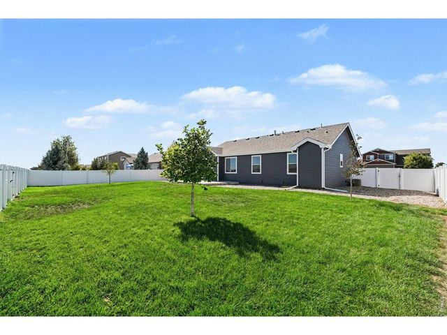 6886 Sumner St, Wellington, CO 80549