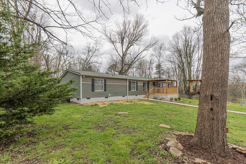 11451 Back Valley Road, Soddy Daisy, TN 37379