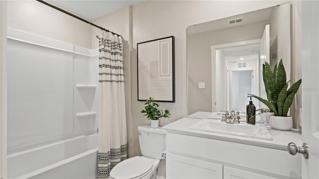 2634 LASSO LOOP, Eagle Lake, FL 33839
