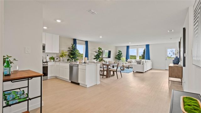 2634 LASSO LOOP, Eagle Lake, FL 33839