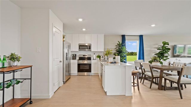2634 LASSO LOOP, Eagle Lake, FL 33839