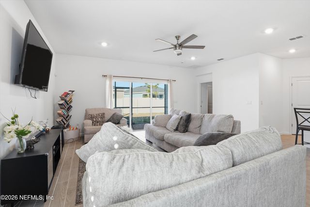 1479 LACHLAN Circle, Jacksonville, FL 32218