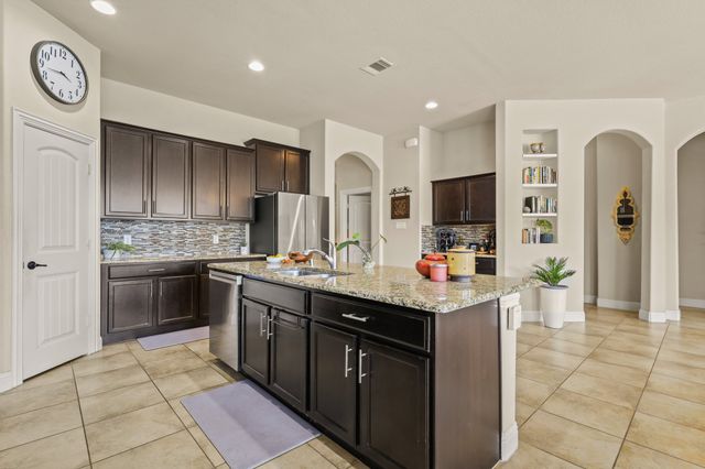 3900 Fordham Street, Frisco, TX 75036