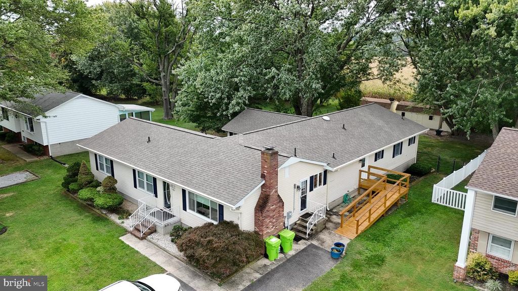 961 CLOVERFIELDS DR, Stevensville, MD 21666