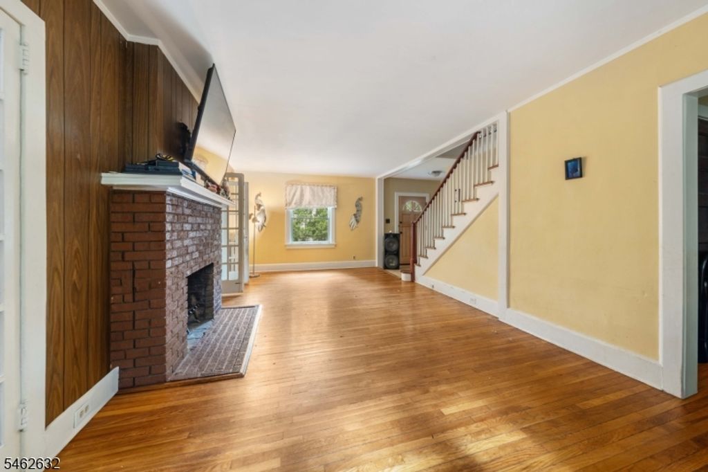 525 Page Ter, South Orange Village Twp., NJ 07079 — photo 4