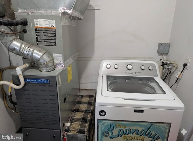 7 MEDIAN DR, Wilmington, DE 19803