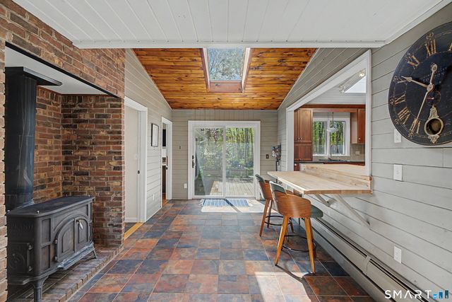 304 Bushy Hill Road, Simsbury, CT 06070