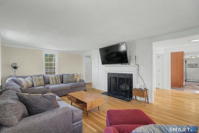 304 Bushy Hill Road, Simsbury, CT 06070
